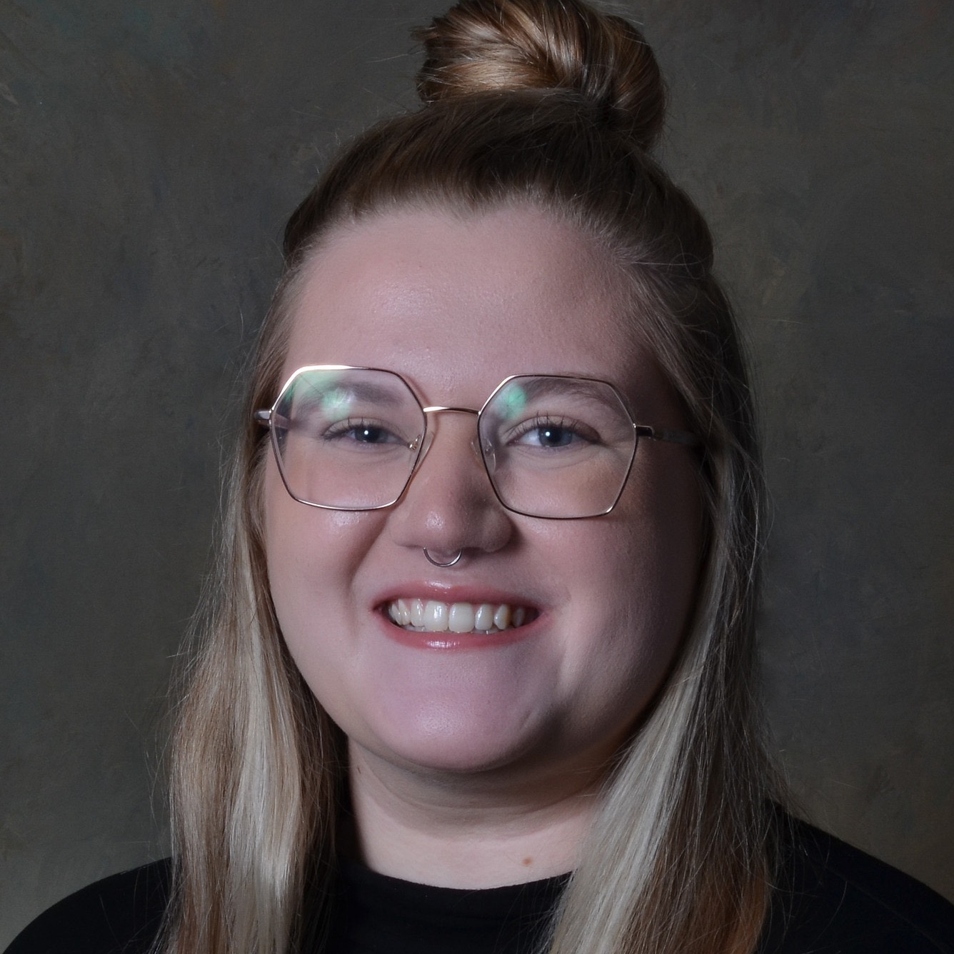 https://24880982.fs1.hubspotusercontent-eu1.net/hubfs/24880982/Avery_Cook_Headshot-1.jpeg