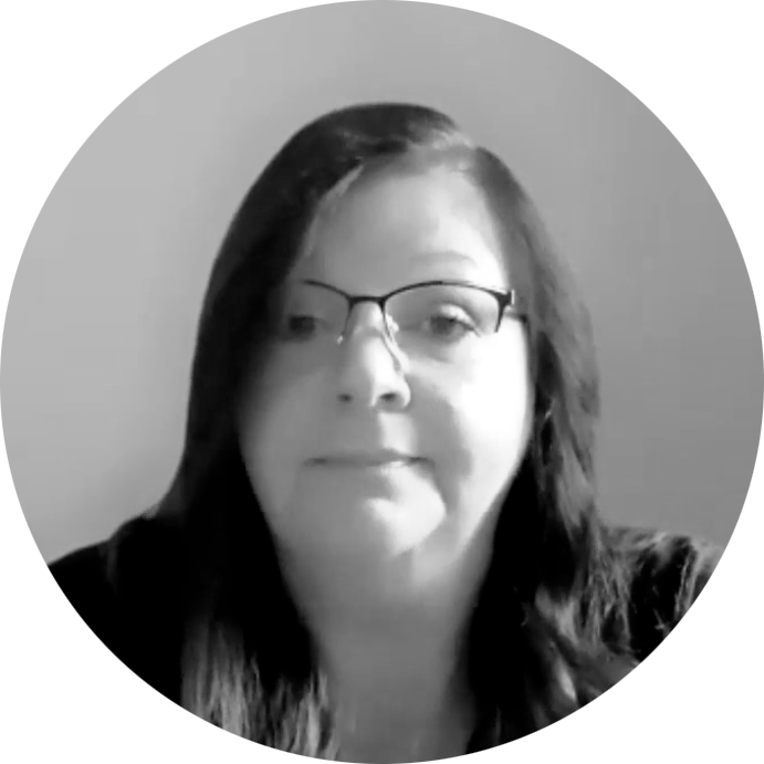 sue bw circle